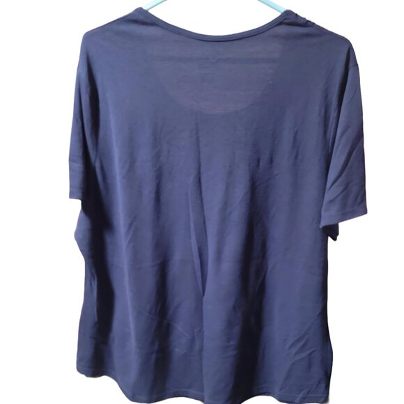 Hanes Basic Tee - Picture 2 of 2